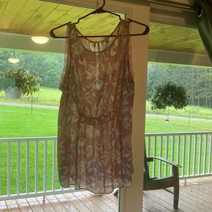 Dusty pink LC sleeveless dress shirt
